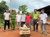 Người dân trên địa bàn huyện Lộc Ninh tự nguyện giao nộp động vật hoang dã