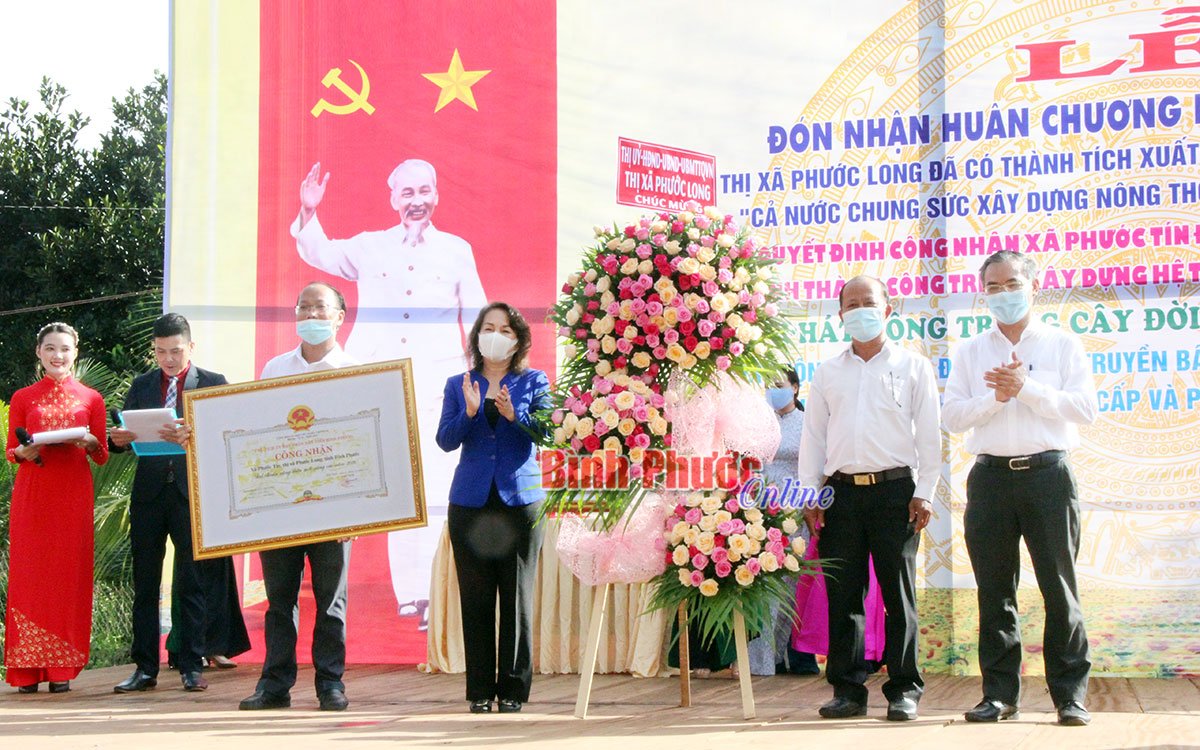 Phước Long được tặng thưởng Huân chương Lao động hạng Ba trong xây dựng nông thôn mới